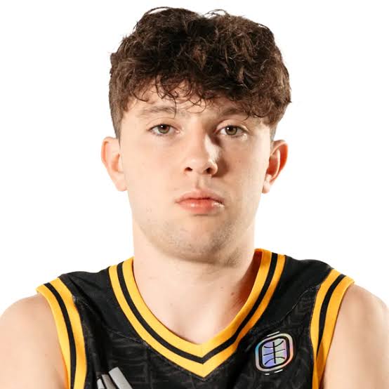 Eli Ellis Age